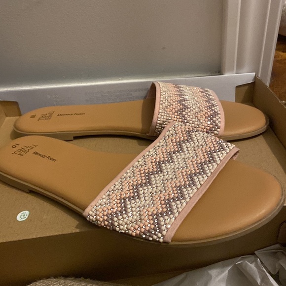 Sparky sandals - Picture 2 of 4